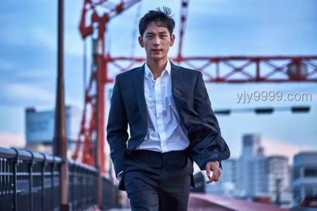 **从“文弱书生”到“胸肌男神”，汪苏泷式蜕变经验大公开！**